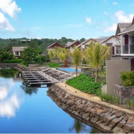 Immaculate Two Beds Luxury Marina Apartment
